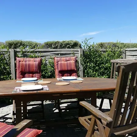 Ferienwohnung 2, Neuendorf - Hiddensee Apartment